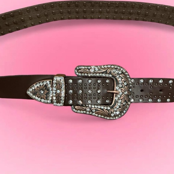 🤎✨Shyanne Brown Leather Belt with Silver Rhinestones - Picture 3 of 7